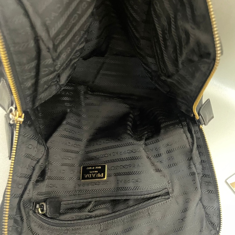 Prada鏈條降落傘布面肩背包(有保卡)-13