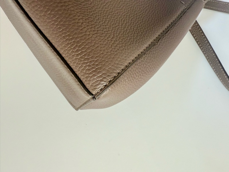 ✔️TORY BURCH  TB McGraw Hobo 真皮變形水桶包/手提包／斜背包／可可色/小號-12