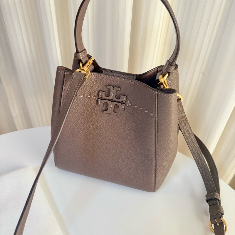 ✔️TORY BURCH  TB McGraw Hobo 真皮變形水桶包/手提包／斜背包／可可色/小號-4