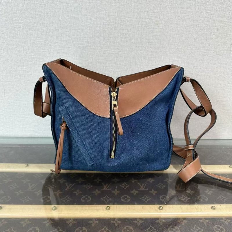 ✨LOEWE hammock牛仔吊床手提肩背斜背包26*24*14 97新配件塵袋-1
