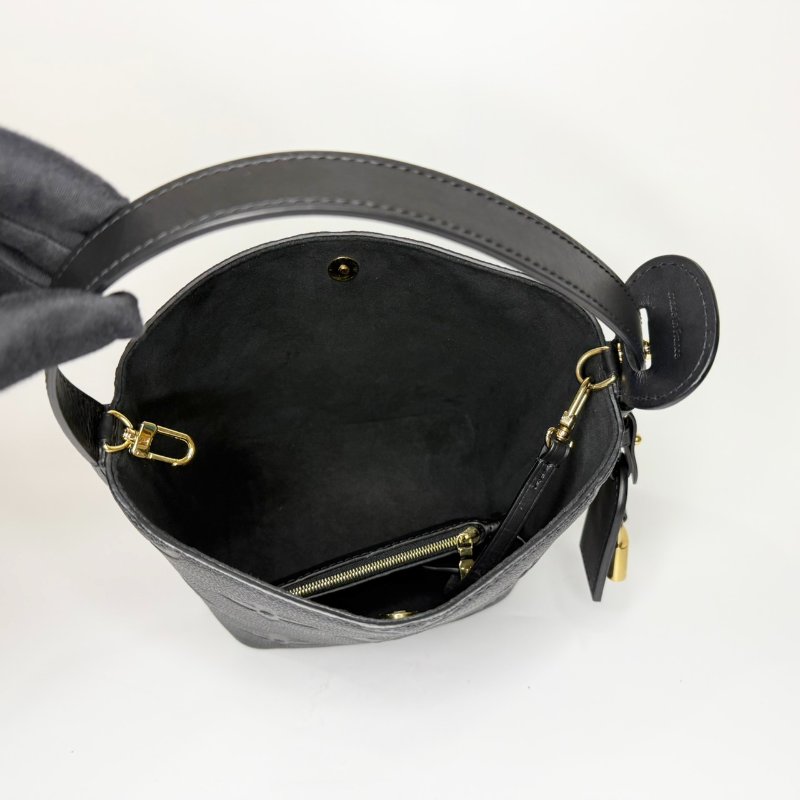 LV黑牛皮ALL IN BB手提側背包M13480-11