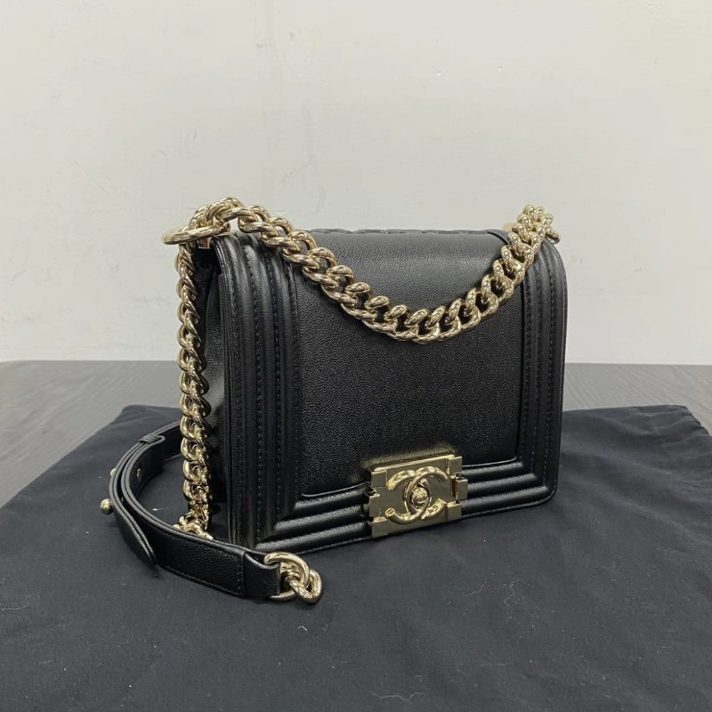CHANEL 黑金leboy肩背斜背包 18*16*6.5 99新配件塵袋購證-2