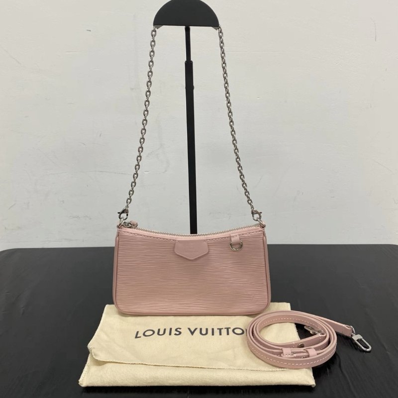 LV easy pouch on strap芭蕾粉水波紋大麻將腋下包 芯片款 19*11*3 98新配件塵袋-1