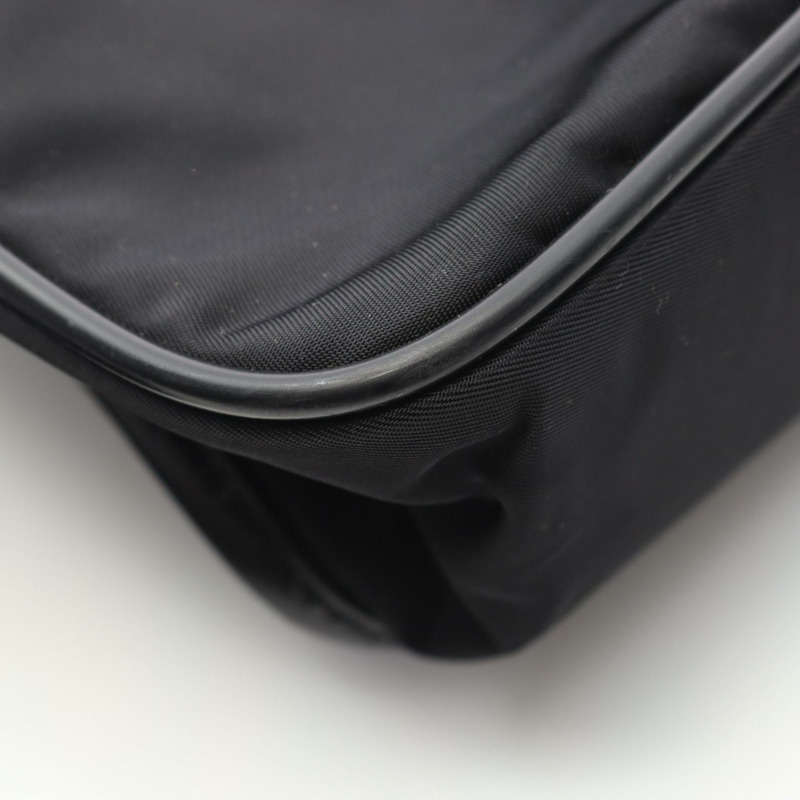 PRADA 斜背肩背包，尼龍 Saffiano 皮革，黑色，二手，男女通用-4