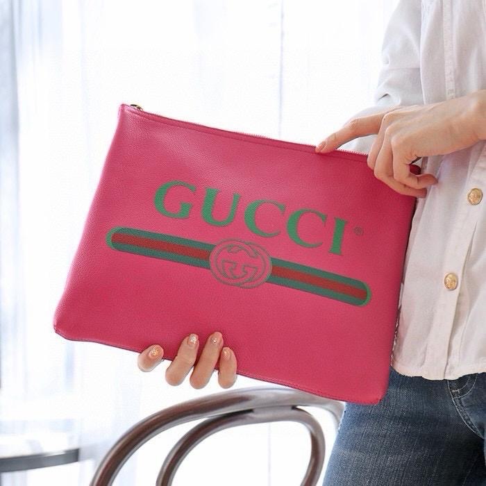 Gucci pink clutch-2