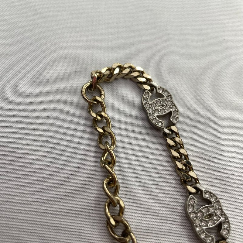 CHANEL  LOGO鑲鑽手鍊-3