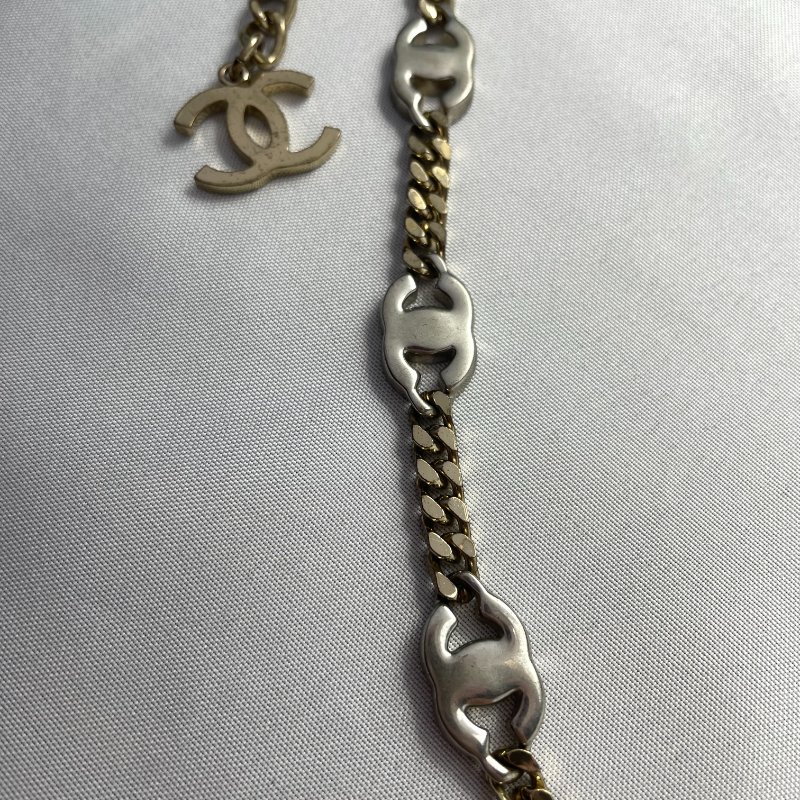 CHANEL  LOGO鑲鑽手鍊-6