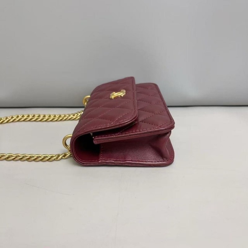 Chanel香奈兒 酒紅色全皮菱格山茶花金球woc 晶片款， 尺寸17×10 附件 盒子 塵袋-7