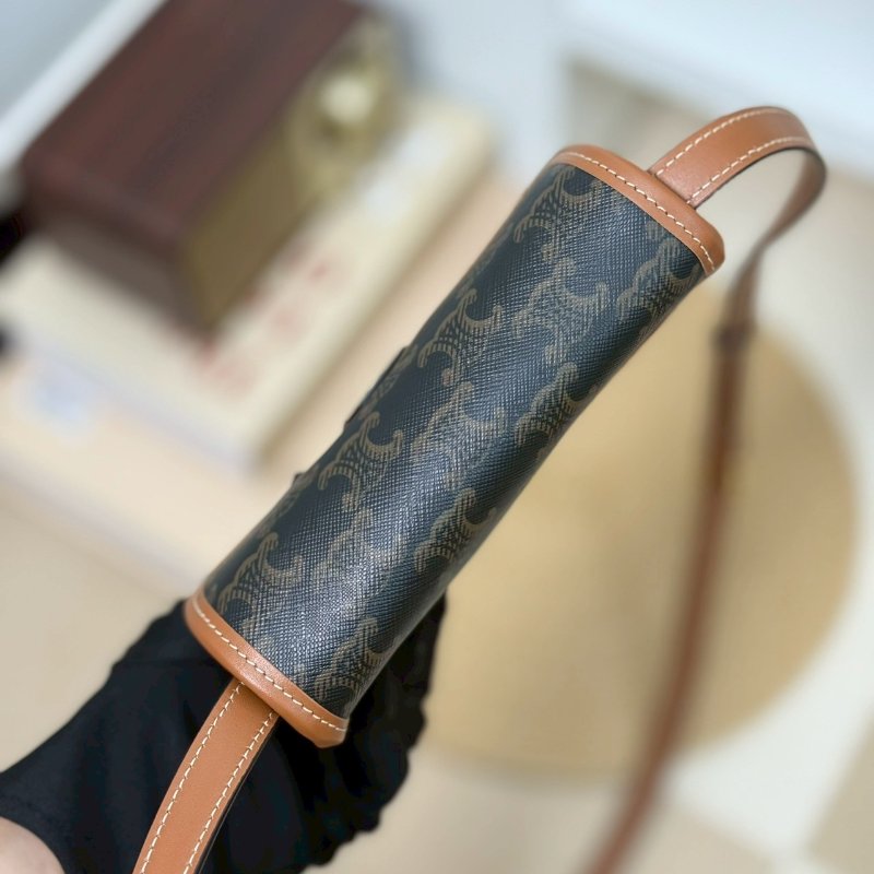 (🤍已售出/可私訊預定)🏷Celine．Triomphe Mini 馬鞍包/客人寄賣-14