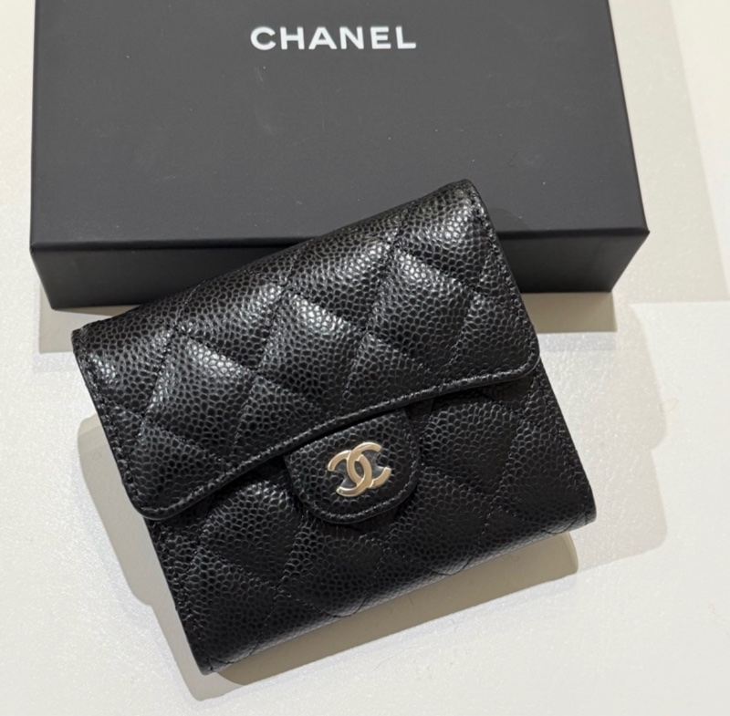 Chanel經典款黑色荔枝牛皮金釦 短夾 錢包-1