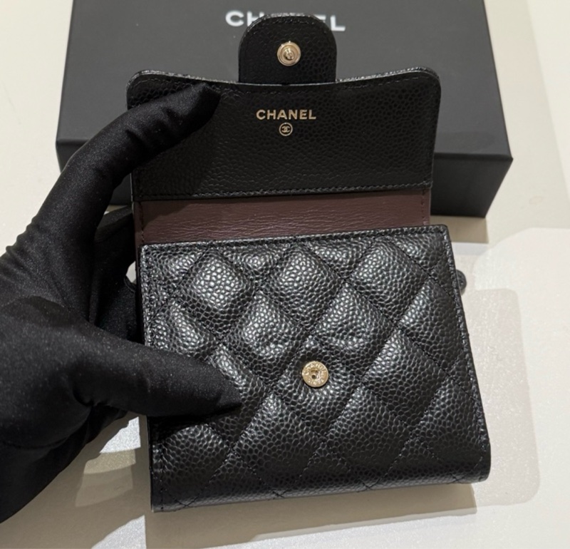 Chanel經典款黑色荔枝牛皮金釦 短夾 錢包-3