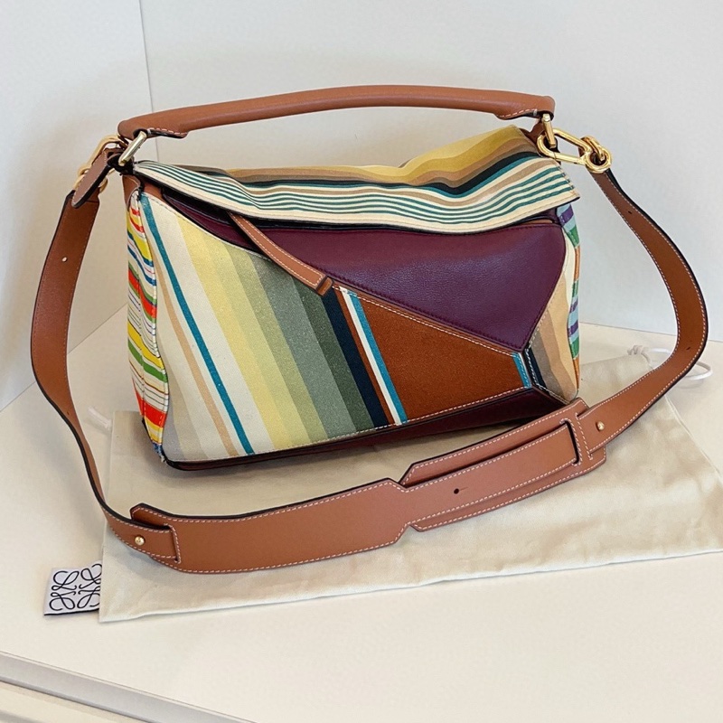 Loewe羅意威 彩條紋拼接Puzzle幾何包 中號約29底長-1
