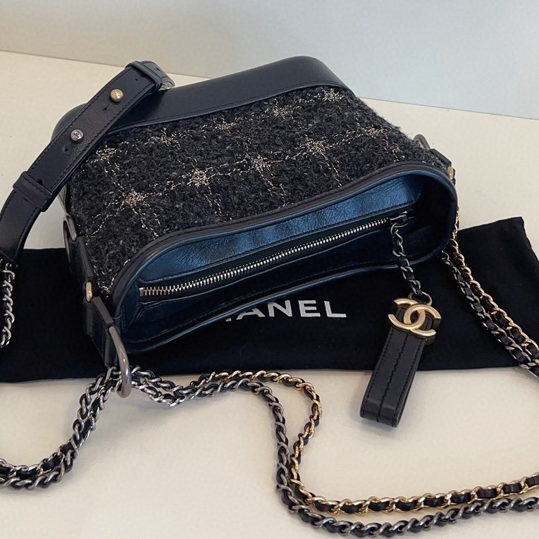 Chanel香奈兒 Gabrielle流浪包 小號約20*16*8 炭黑金銀色編織 28開-4