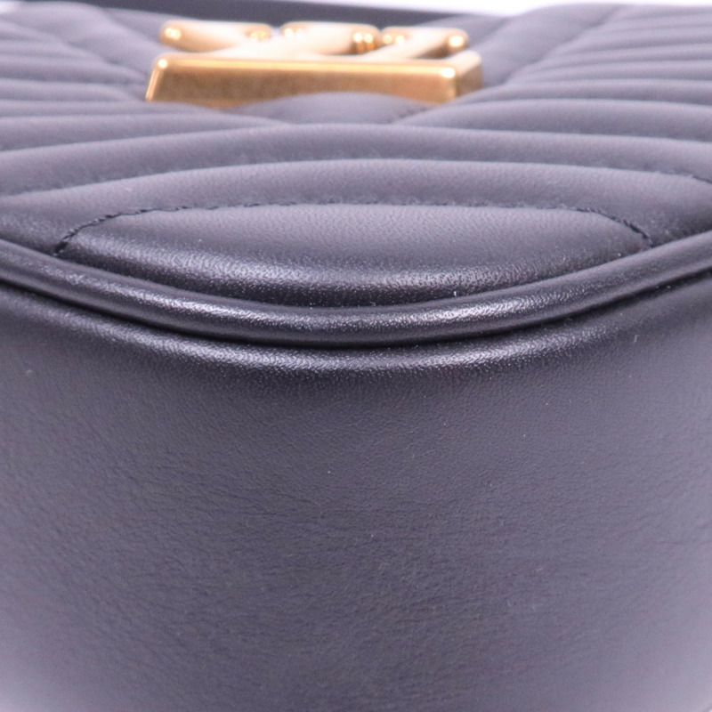 LOUIS VUITTON 牛皮皮革New Wave Heart Bag金扣肩背袋-9