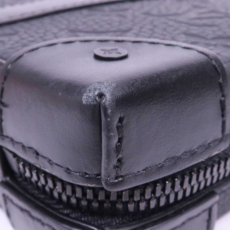 LOUIS VUITTON Monogram Taurillon Soft Trunk肩背袋-10