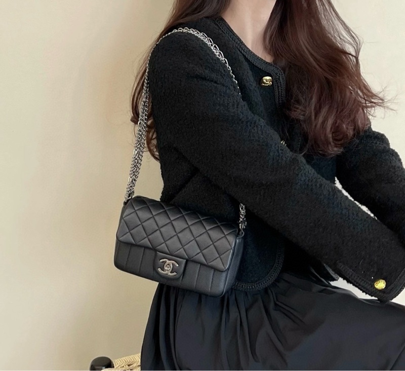 Chanel 香奈兒 黑銀牛皮菱格拼竪紋 大mini 約20*13*6-0