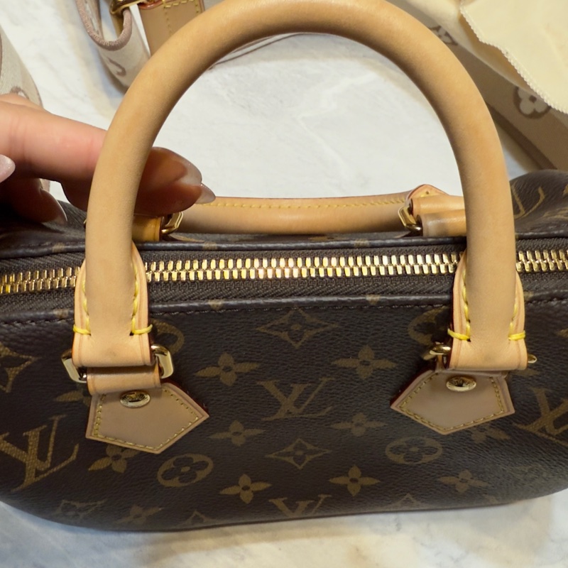 Louis Vuitton Speedy 20 奶茶肩帶 老花全配-3