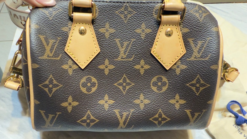 Louis Vuitton Speedy 20 奶茶肩帶 老花全配-4