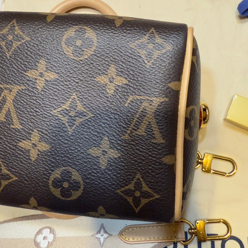 Louis Vuitton Speedy 20 奶茶肩帶 老花全配-9