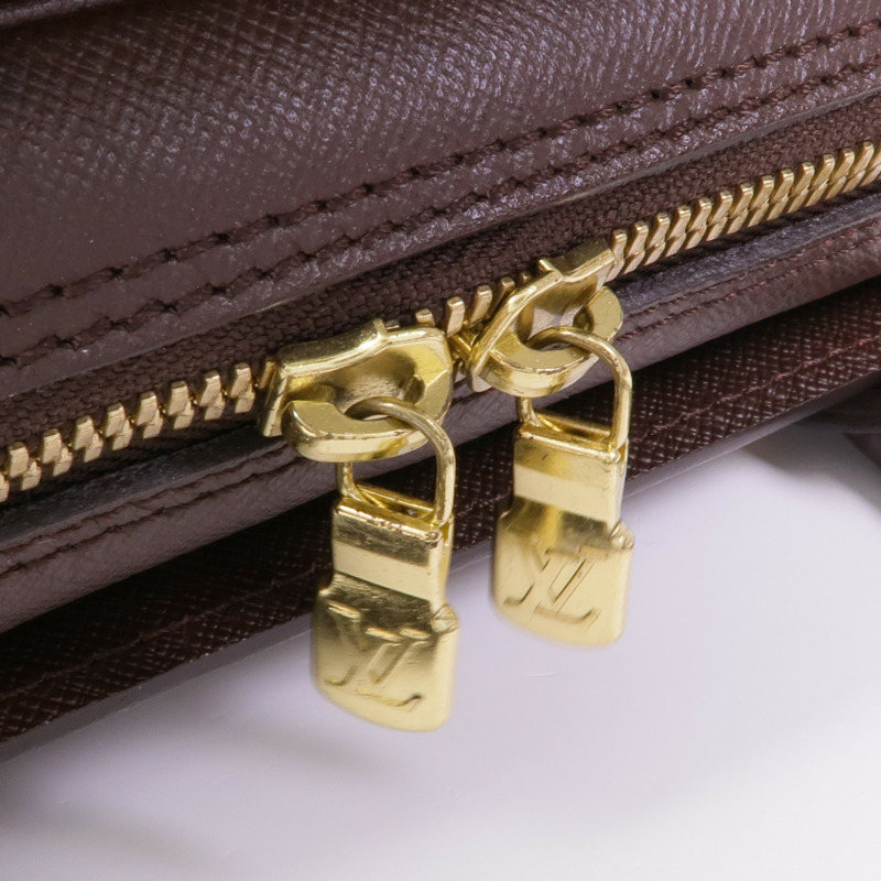 LOUIS VUITTON Damier Triana金扣手挽袋-9