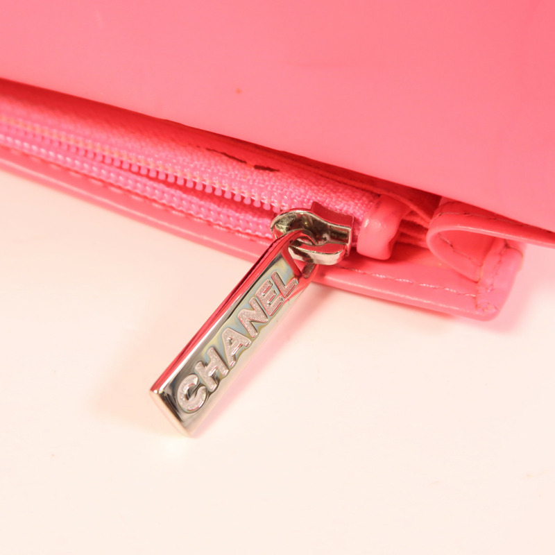 CHANEL 牛皮皮革Cambon Wallet銀扣長錢包-9