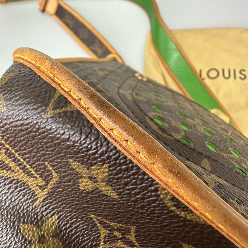 LV Perforated Musette中古老花拼綠色鏤空包-18
