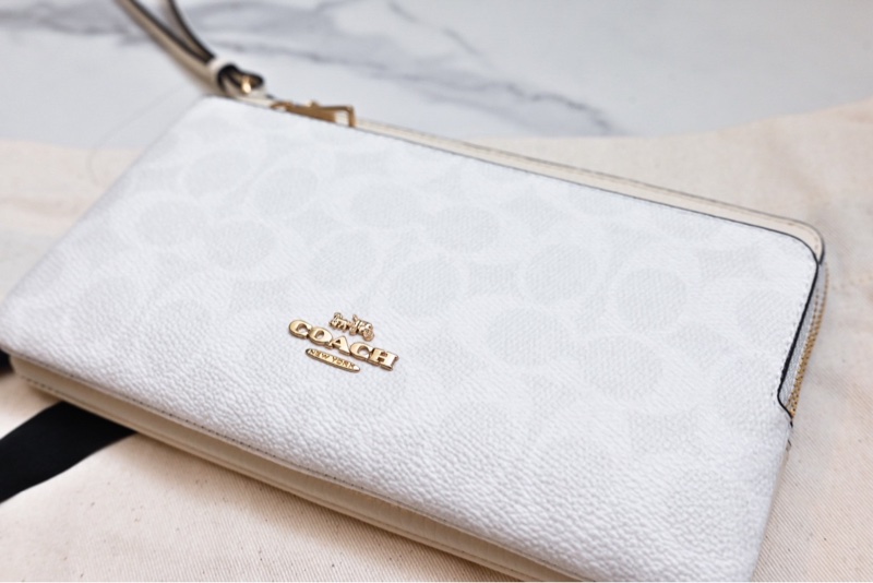 Coach 雙層白logo中長夾-3