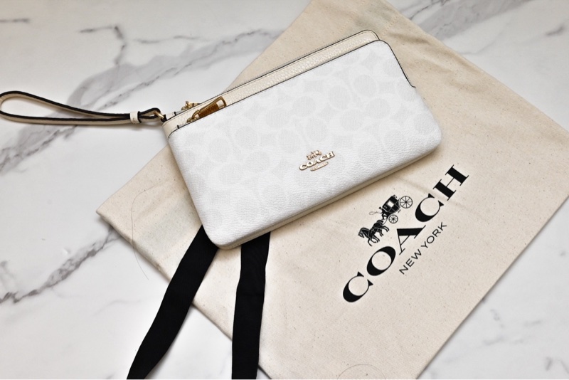 Coach 雙層白logo中長夾-4