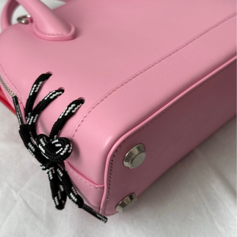 BALENCIAGA 巴黎世家 Hello Kitty聯名合作限量 巴黎世家三麗鷗聯名 粉紅色蝴蝶結貝殼包斜挎包-16