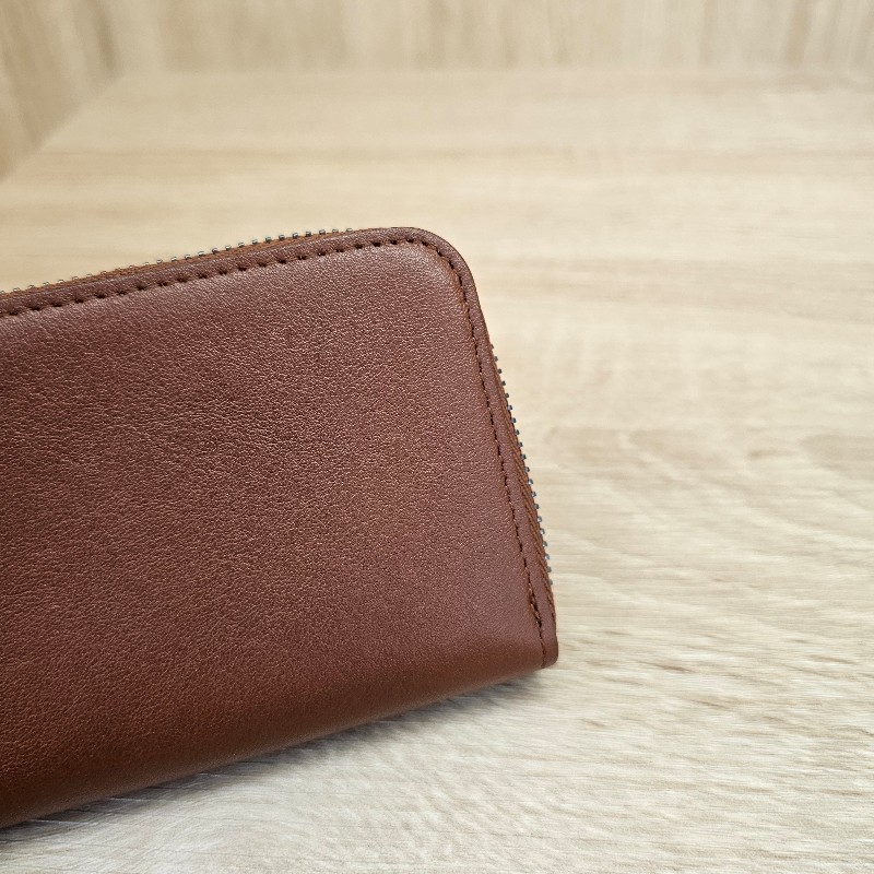 LongChamp 棕色牛皮烏金釦拉鏈零錢包-13