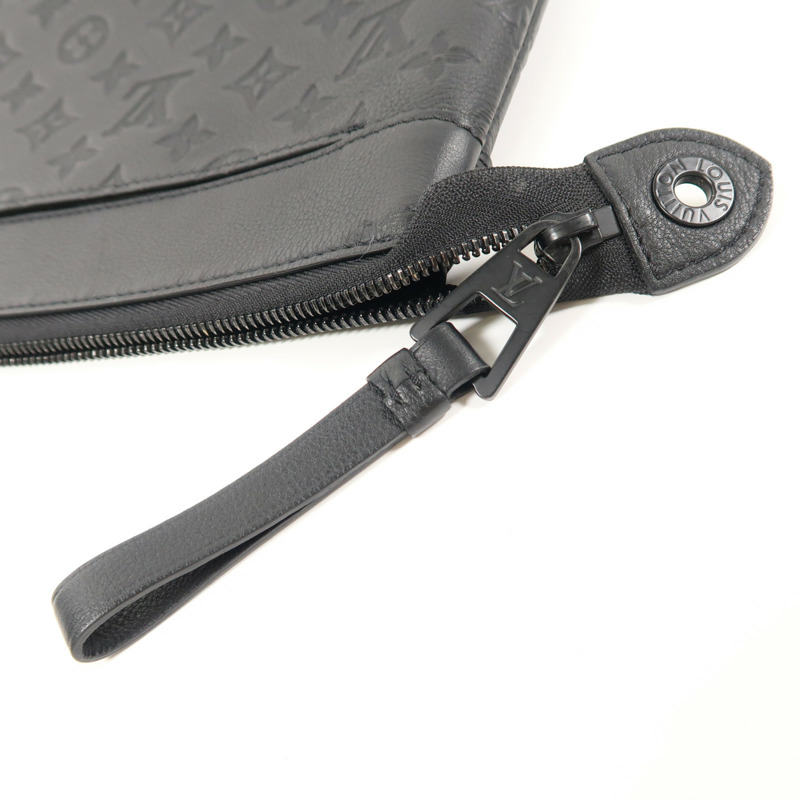 LOUIS VUITTON Monogram Shadow Pochette Voyage Souple手拿包-12