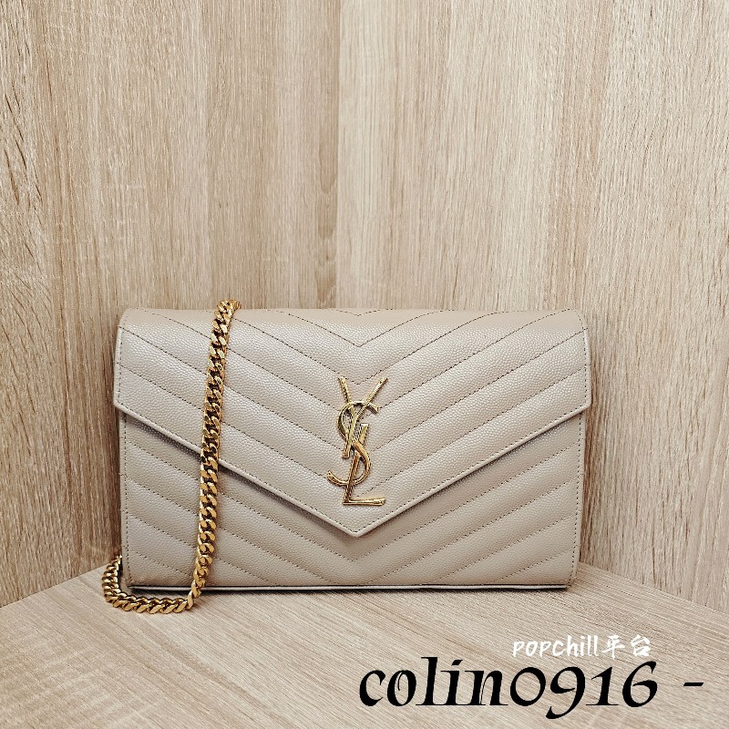 [好價甜出❣️]YSL奶茶色荔枝皮金釦信封WOC斜背鏈包-0