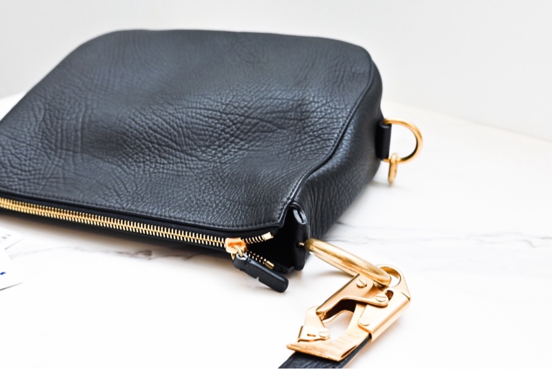 Burberry 經典款馬頭包-7