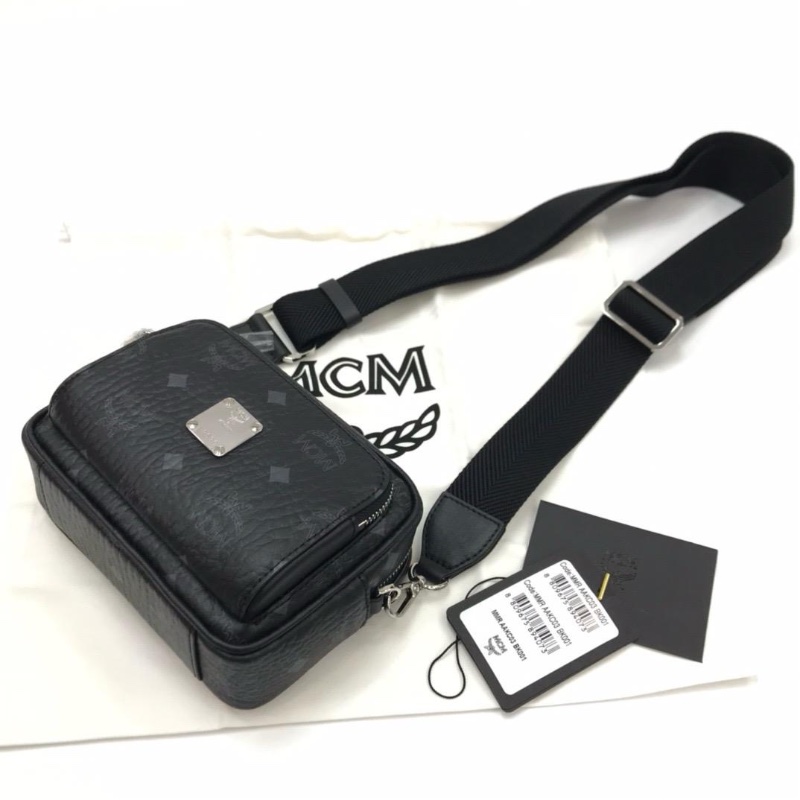 MCM aren black-1