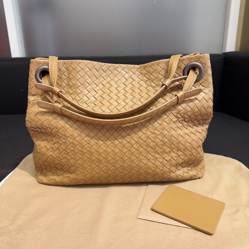 BV/葆蝶家雙橋奶茶色編織手提腋下tote包 肩背包-0