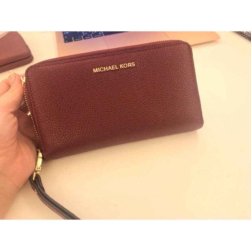 現貨全新  禮物 MK 酒紅色 長夾 手拿包 正品 ❤️🌹超方便實用 絕美 送禮 自用 交換禮物-1