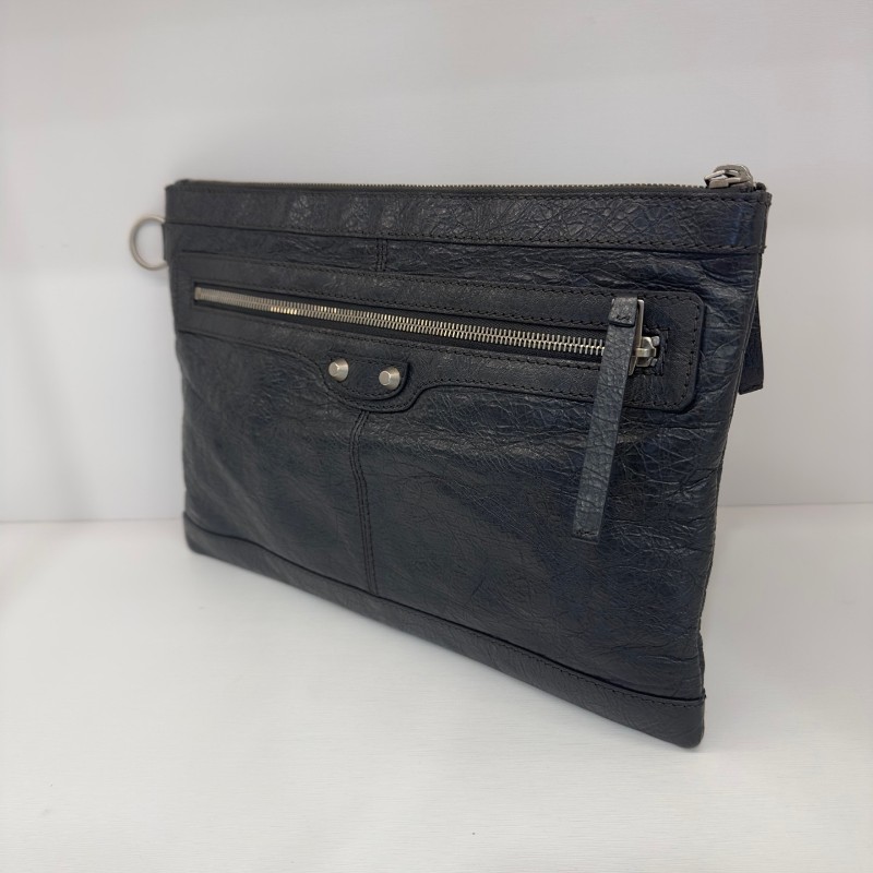 巴黎世家/Balenciaga機車 收納包羊皮 手拿包
尺寸32*1*22-4