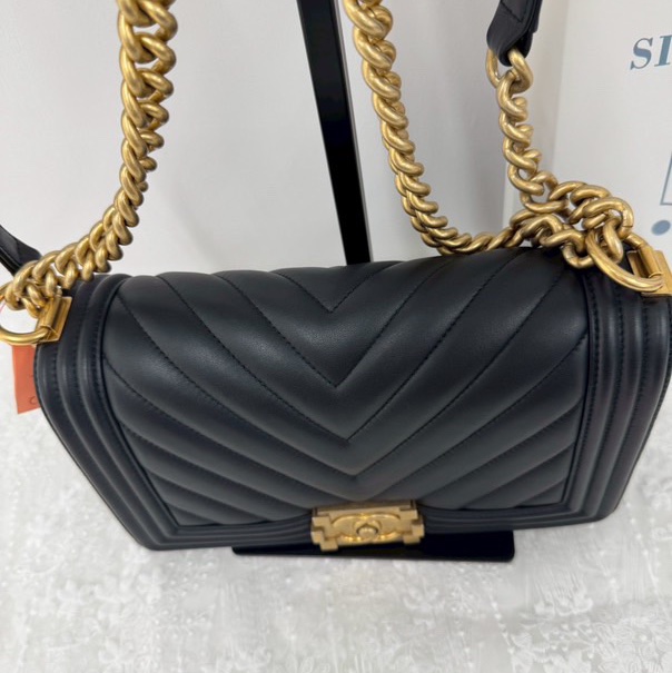 CHANEL V紋boy 25-0