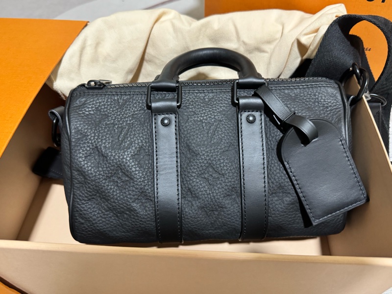 Louis Vuitton keepall25 M20900全皮壓紋款-1