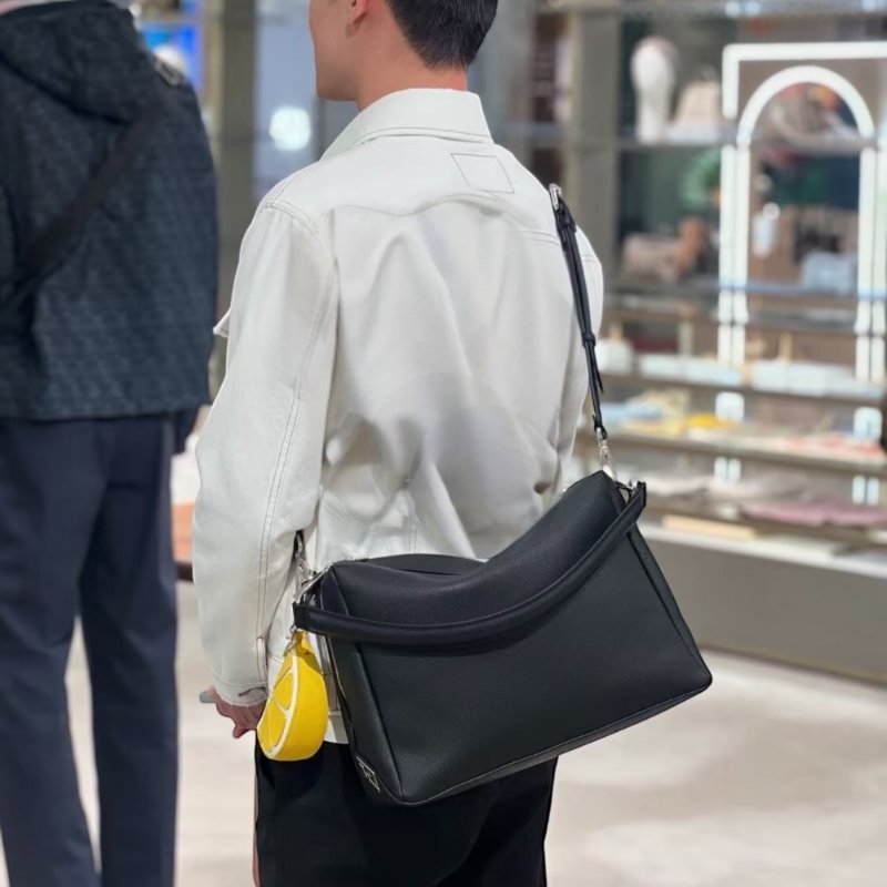 🎉新品好折扣✨Fendi 7VA667 大款全紋理小牛皮 Lui 包  黑色-2