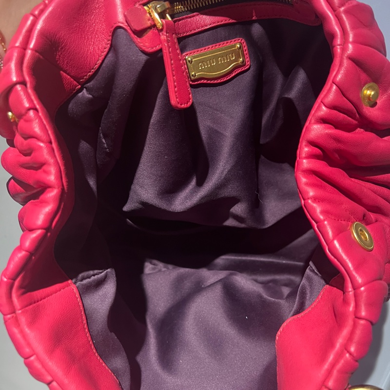 miumiu羊皮可芙包-8