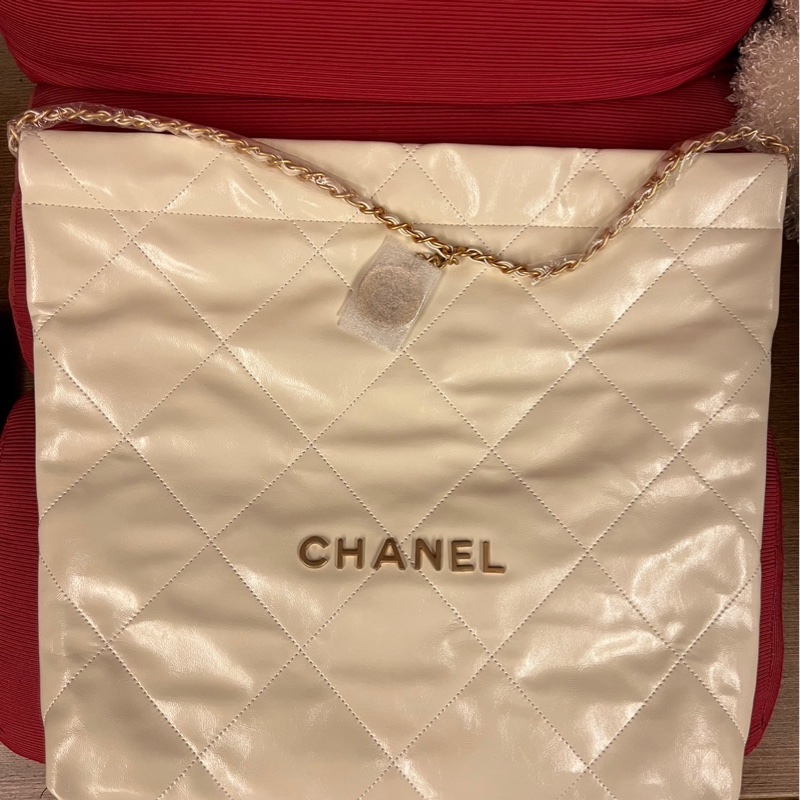 chanel 22hangbag-2