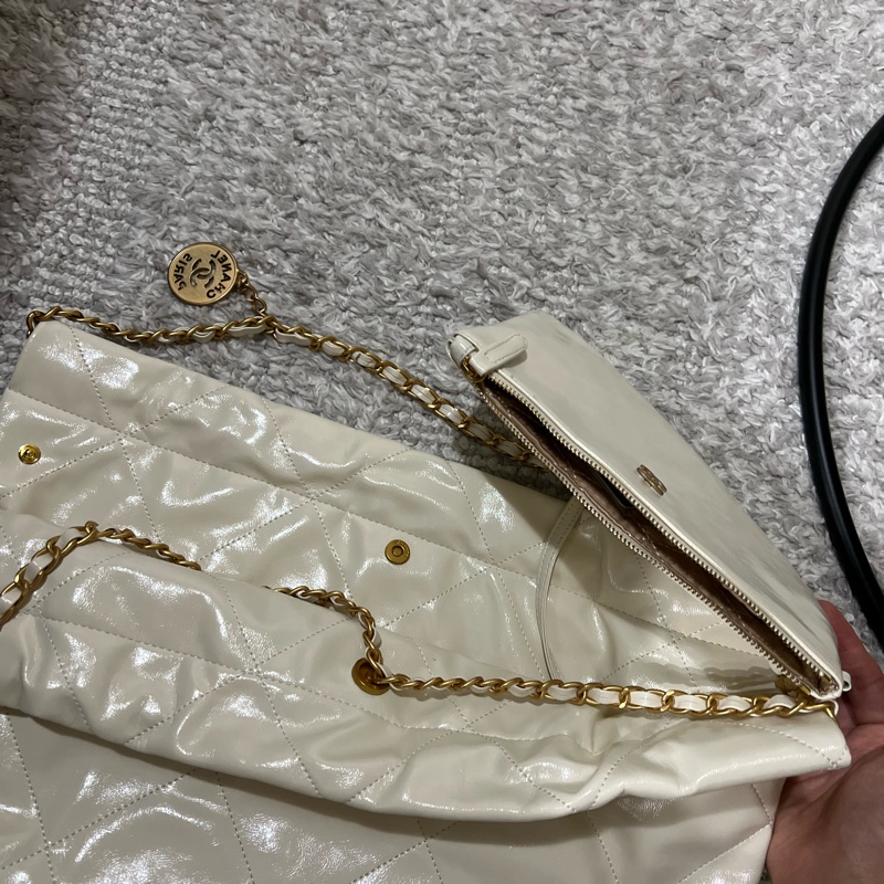 chanel 22hangbag-10