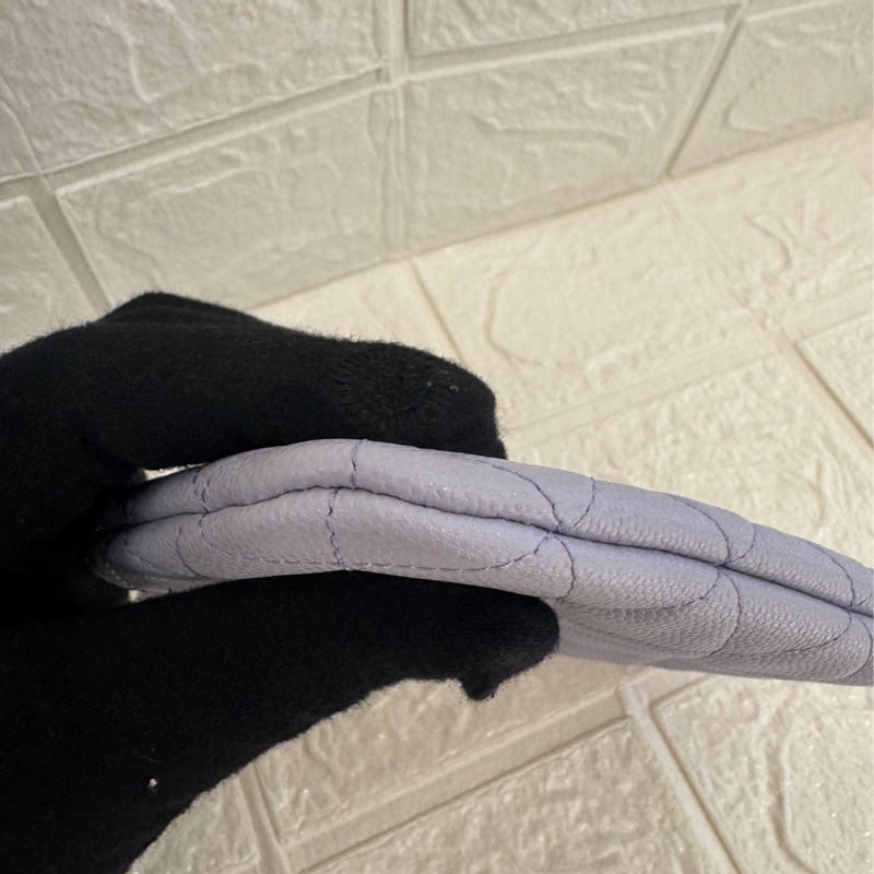 Chanel淡紫色銀雙Cㄧ字零錢包-6