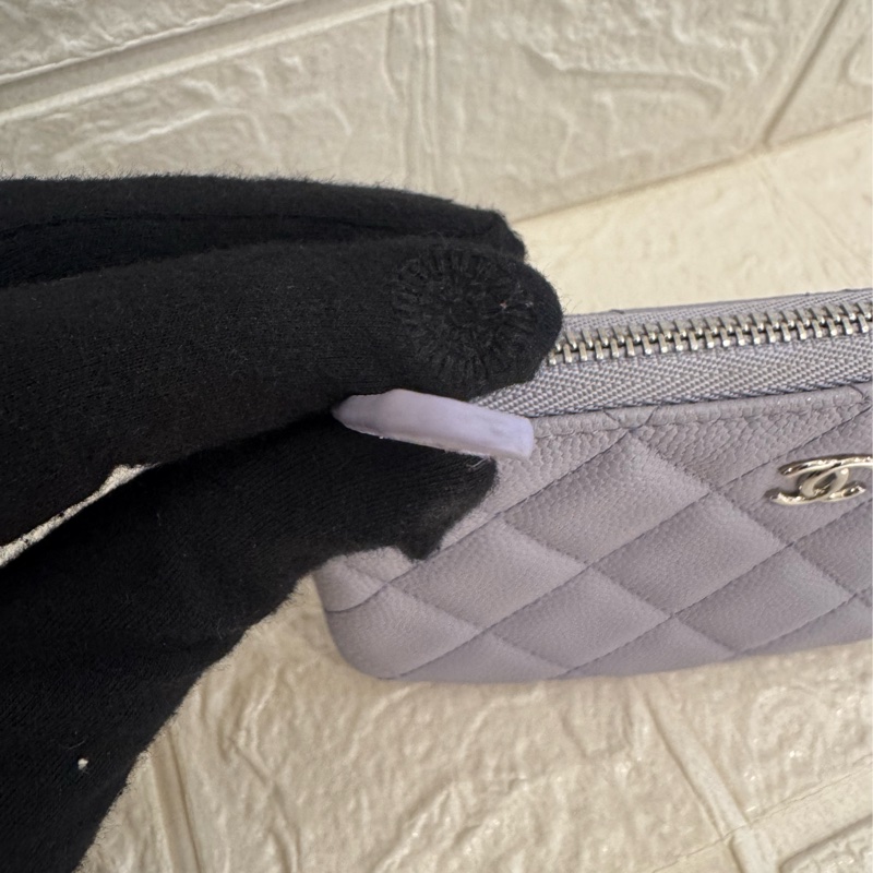 Chanel淡紫色銀雙Cㄧ字零錢包-10