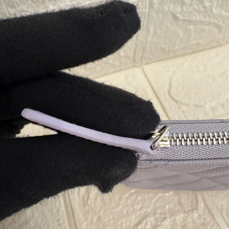 Chanel淡紫色銀雙Cㄧ字零錢包-12