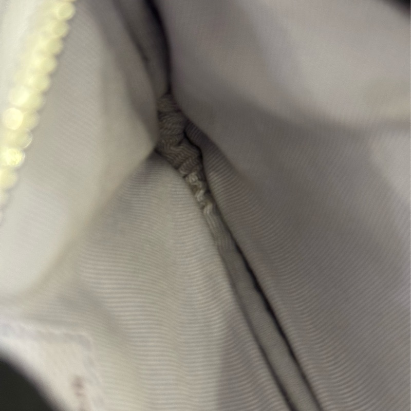 Chanel淡紫色銀雙Cㄧ字零錢包-17