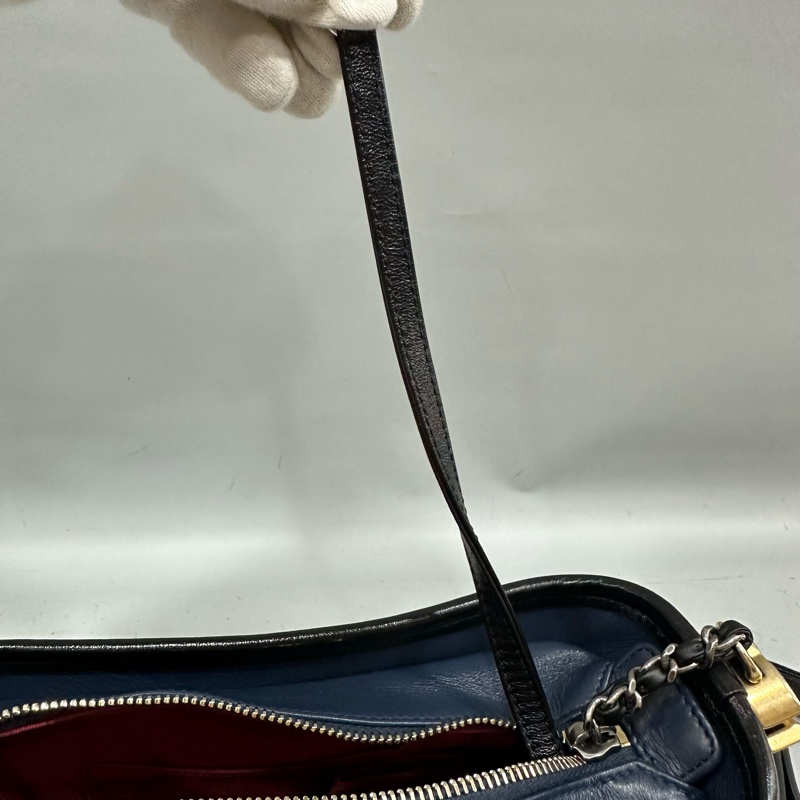 Chanel A91810 黑色拼藍色流浪包 Gabrielle hobo 20cm-40