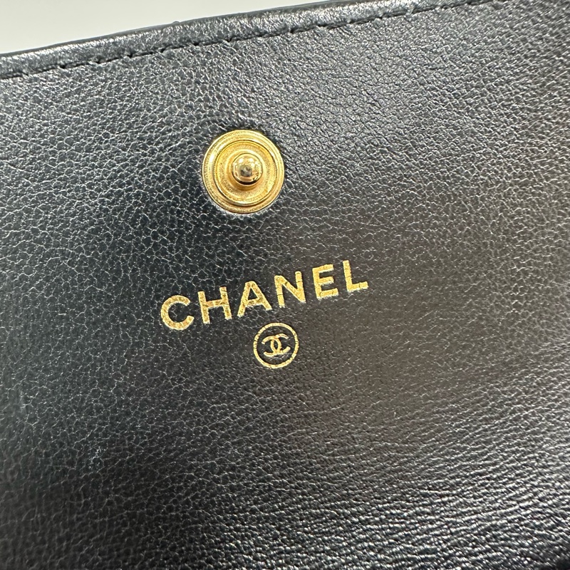 chanel Ap1790 黑色羊皮金釦短夾 卡夾 19-16