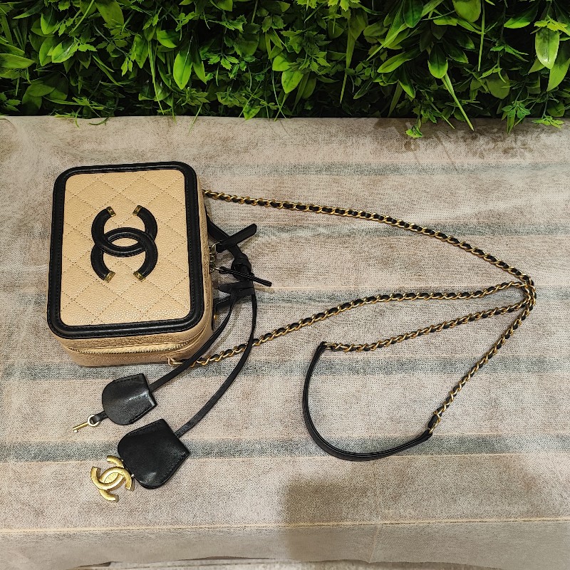 Chanel Vanity Case-1